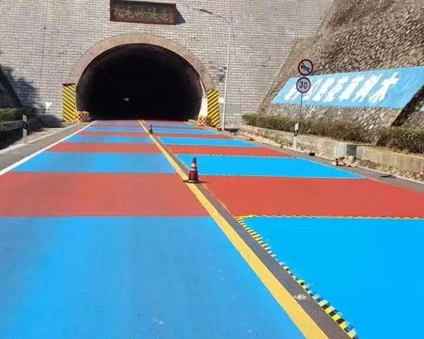 彩色防滑生產廠家